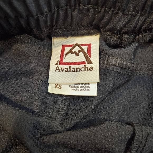 Avalanche Outdoor Supply Company Women's Black High Waisted Relaxed Fit Cargo XS - Picture 10 of 13